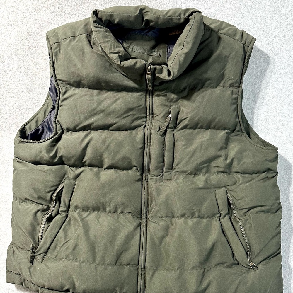 St. Johns Bay Military Green Puffer Vest Full Zipper Men’s Size X-Large
